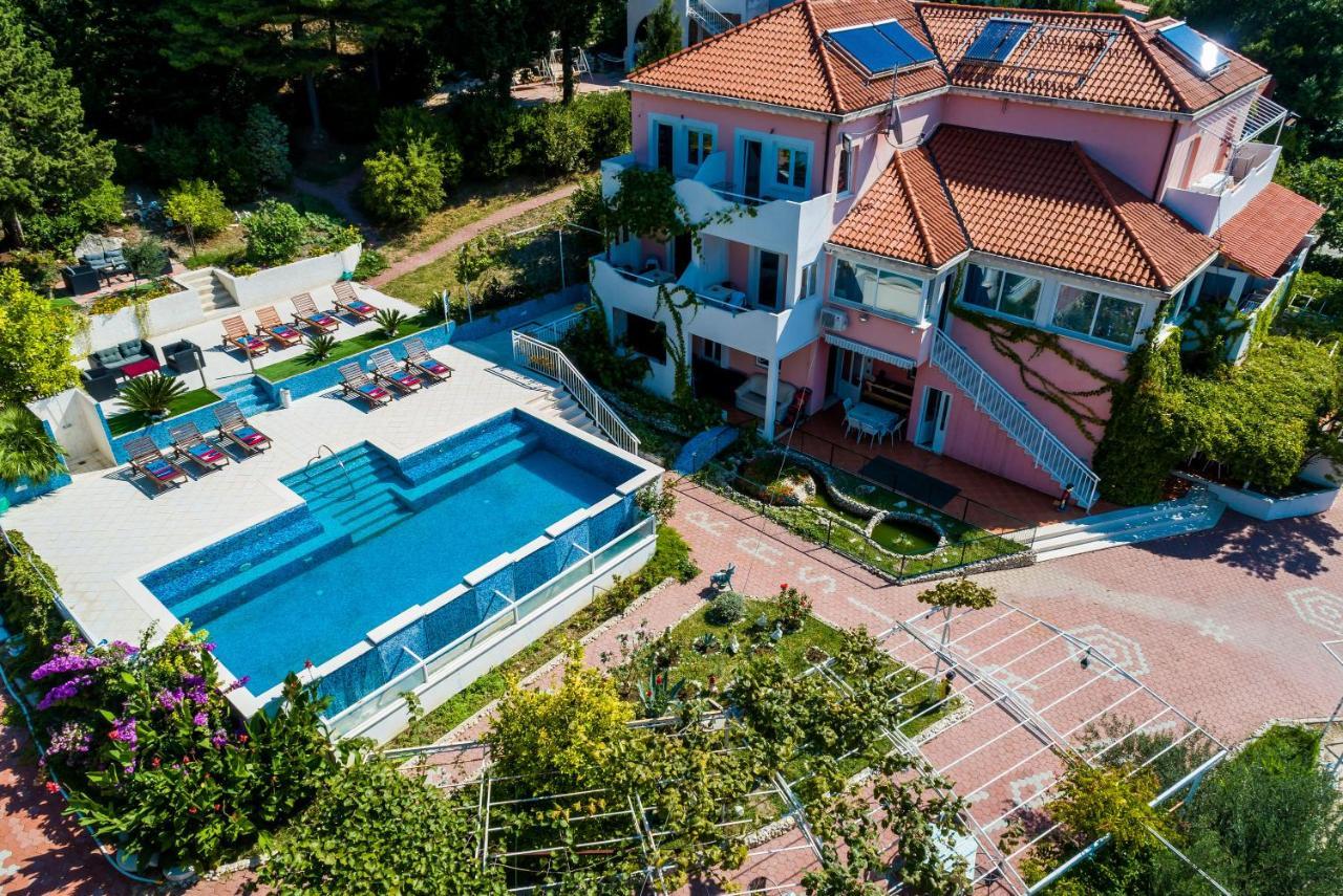 Villa Brasina 米利尼 外观 照片